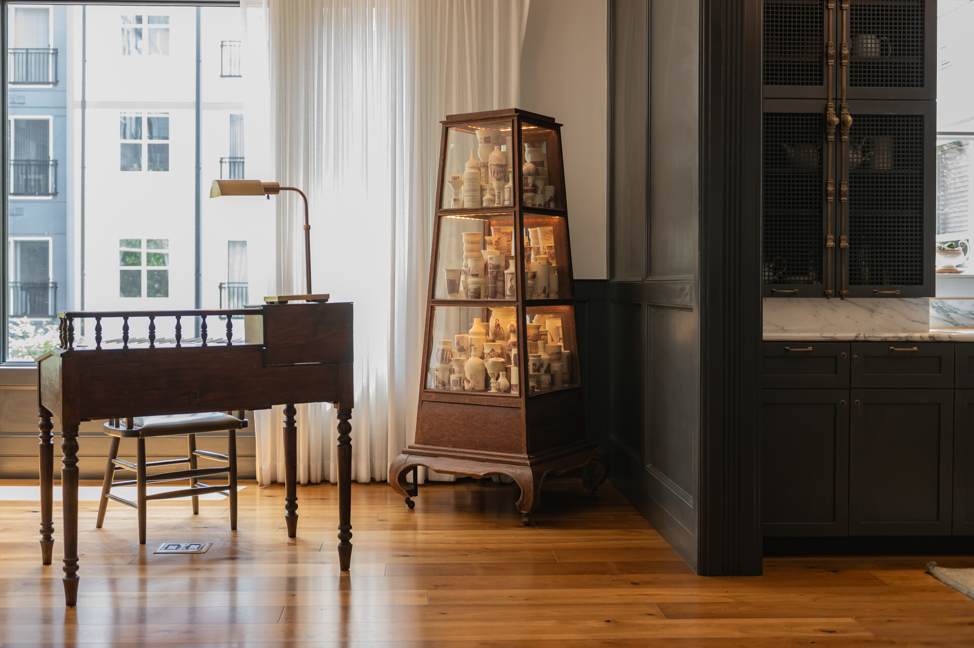 Drawing Room Features